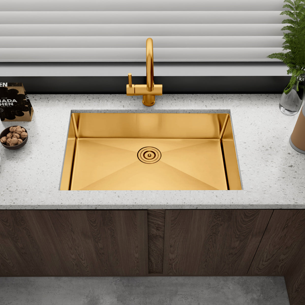 32 × 19 Inch Handmade Single Bowl Stainless Steel Kitchen Sink
