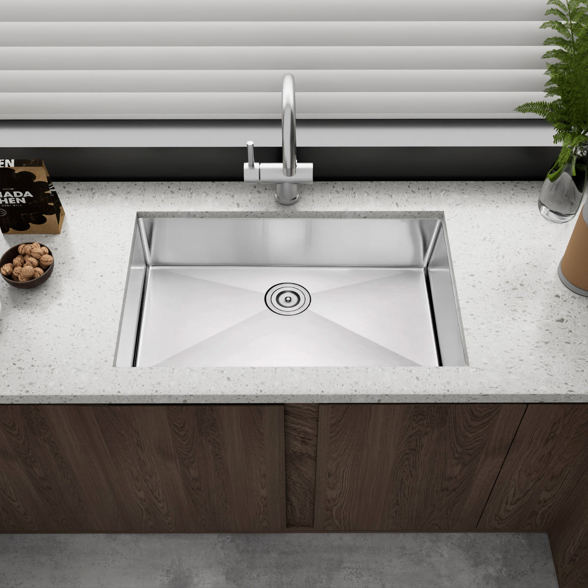 32 × 19 Inch Handmade Single Bowl Stainless Steel Kitchen Sink